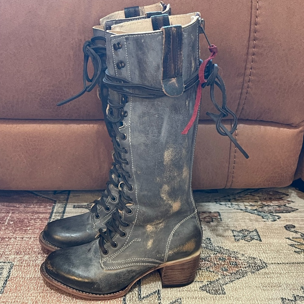 Freebird Grany boots size 7 excellent condition real leather distressed look